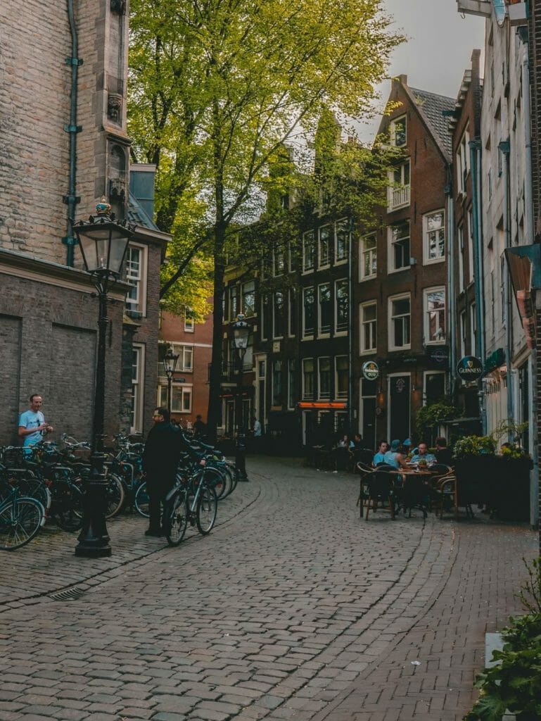 rue amsterdam