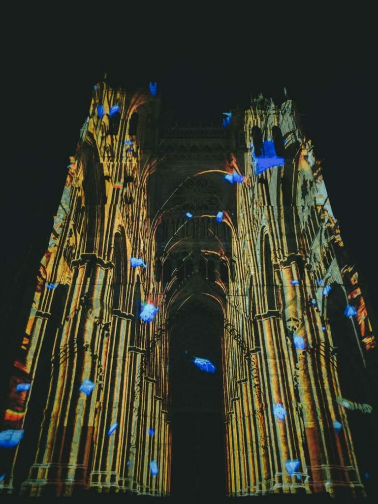 spectacle chroma cathédrale amiens