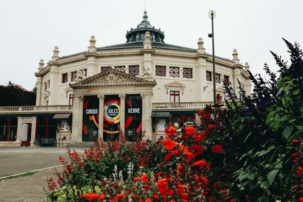 facade cirque amiens