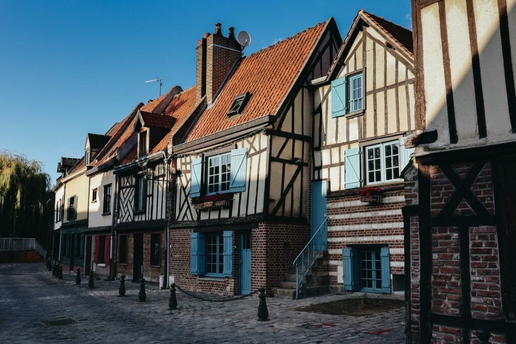 rue quartier saint leu amiens