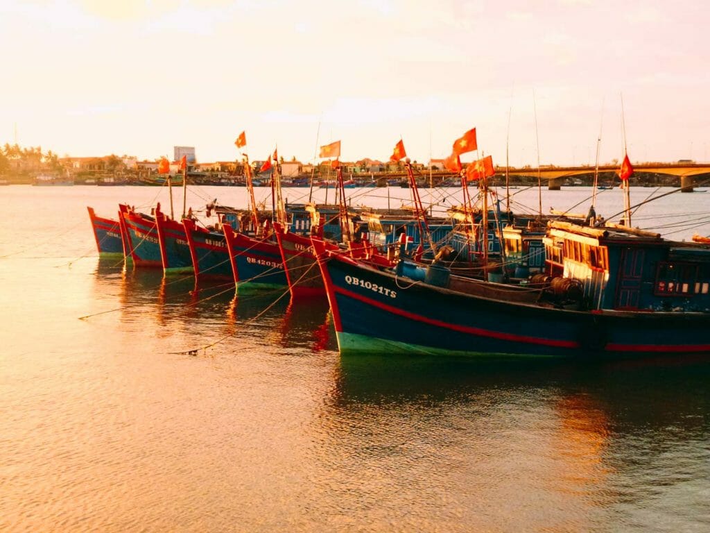 lever soleil port Dong Hoi