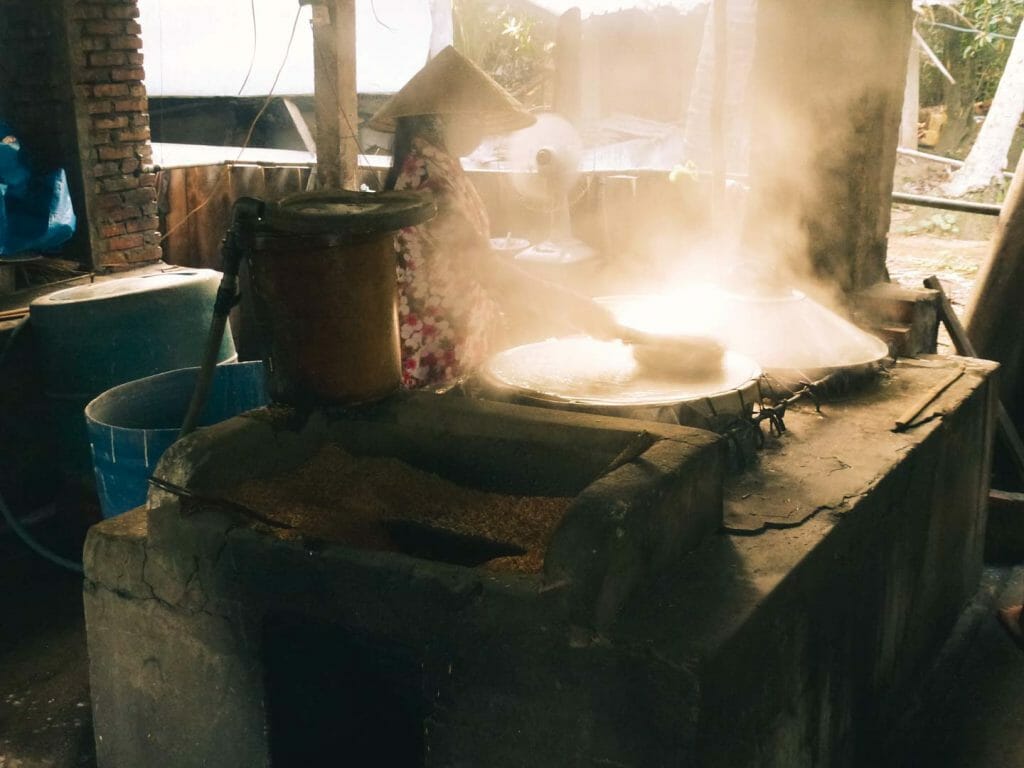 fabrique locale de papier de riz mekong
