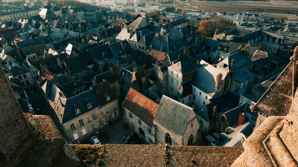 Hauteur cathédrale Laon