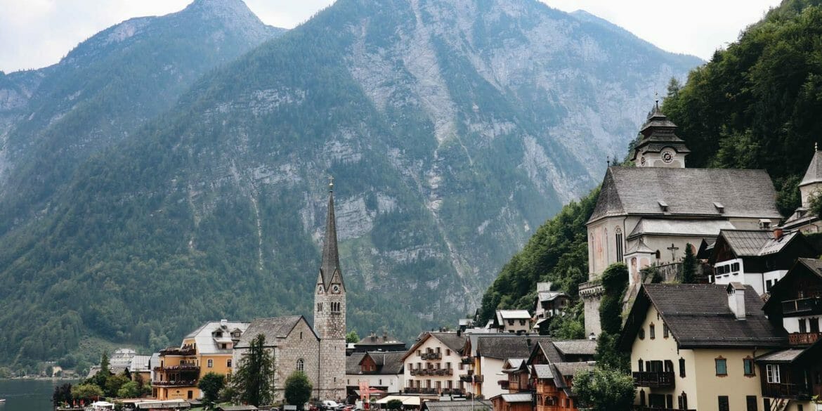 Visiter village Hallstatt