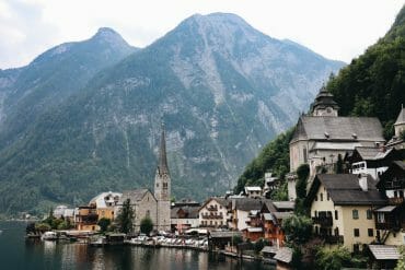 Visiter village Hallstatt