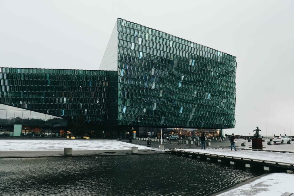 harpa reykjavik en hiver