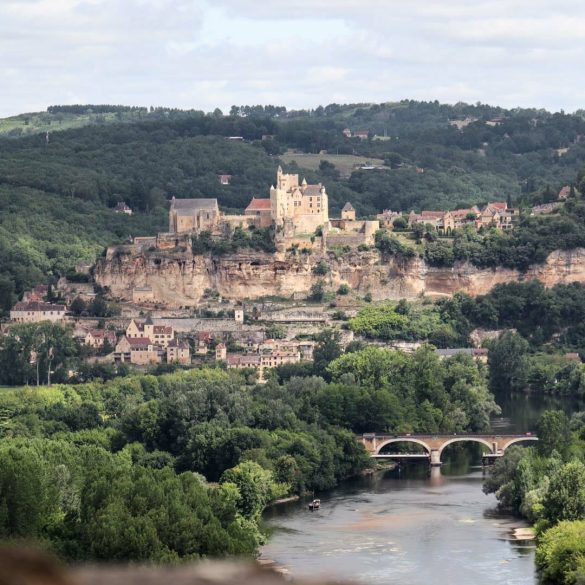 chateau périgord noir