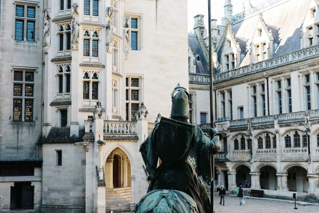 visiter le chateau pierrefonds