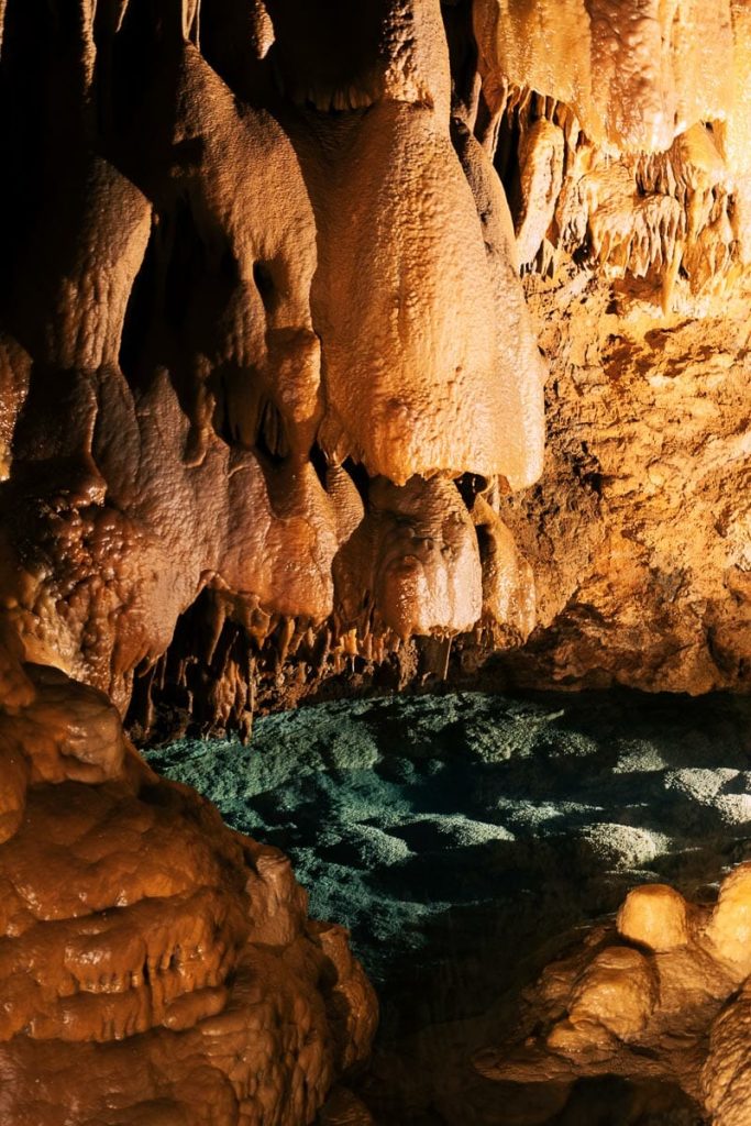 vacances lozère grottes