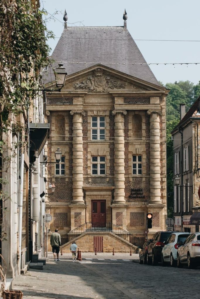 visiter charleville mezieres