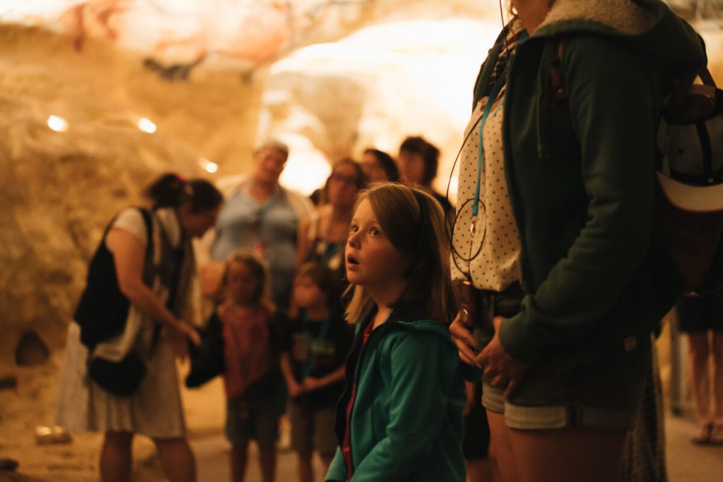 les grottes de lascaux et ses environs