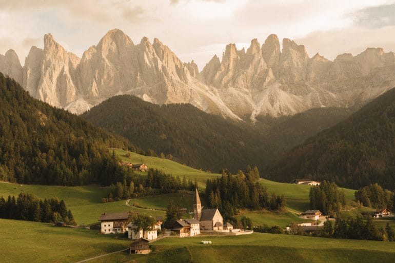 Village de Santa Magdalena Dolomites